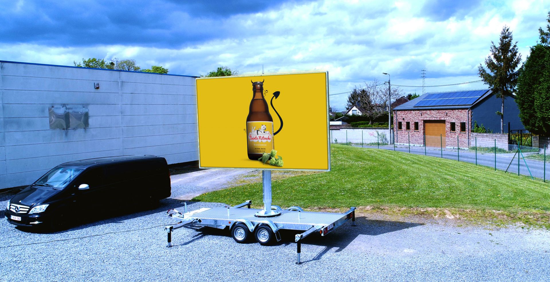 écran LED mobile sur remorque - HTVLED - High Tech Vision