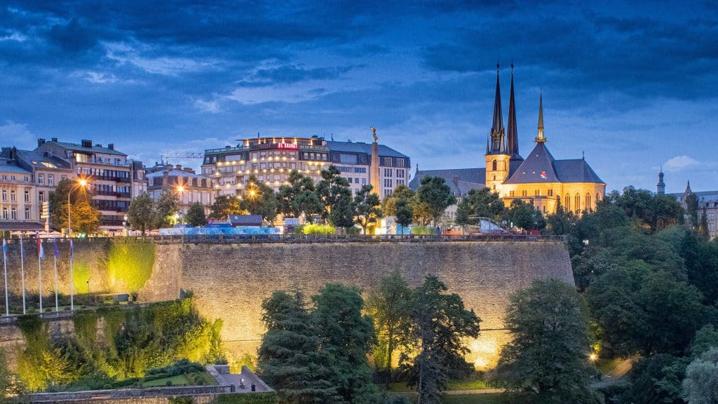 Luxembourg legislation on outdoor LED screens - HTVLED - High Tech Vision législation des écrans LED extérieur au luxembourg - HTVLED - High Tech Vision
