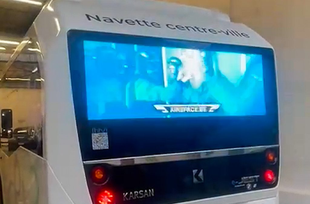 Écran LED sur mesure pour autobus