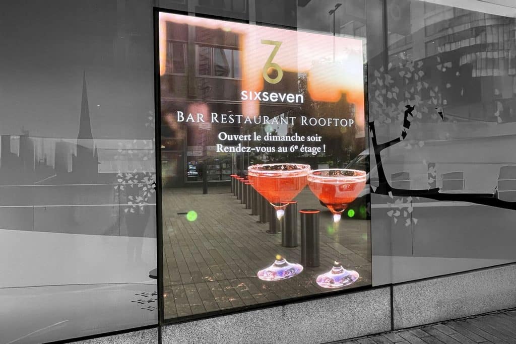 écran LED vitrine - HTVLED - High Tech Vision